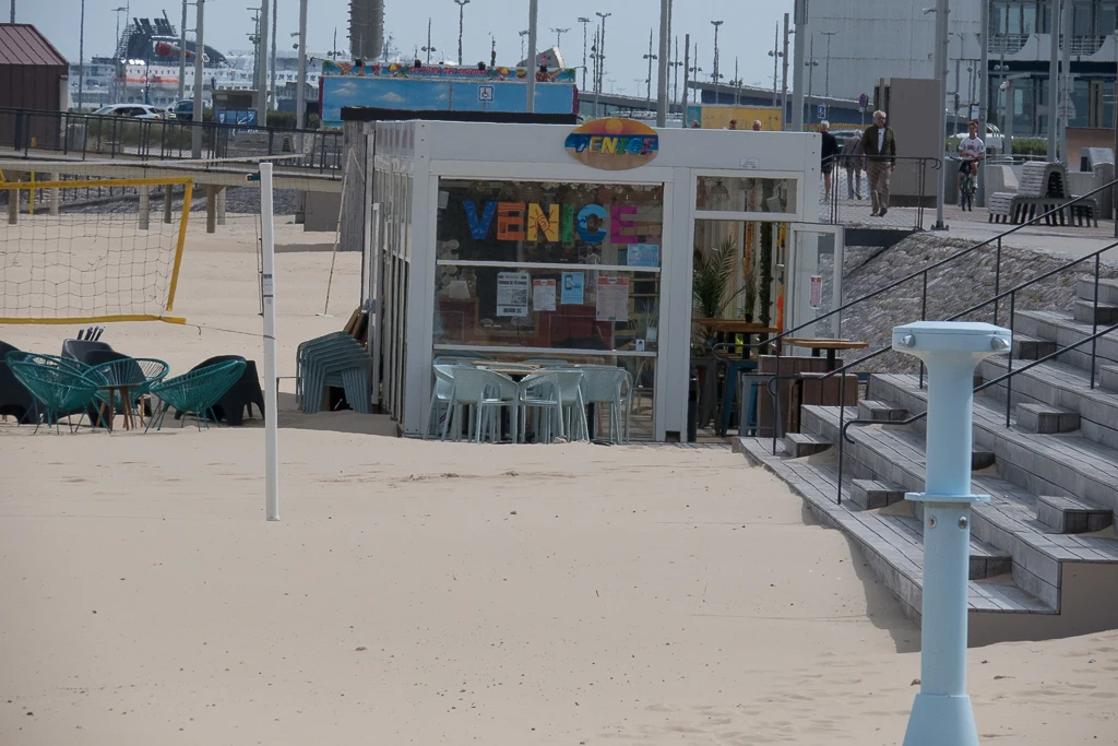 Les bars de Calais LA Plage