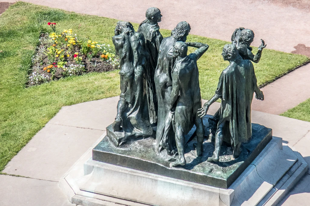 Les Six Bourrgeois de Calais vus du beffroi