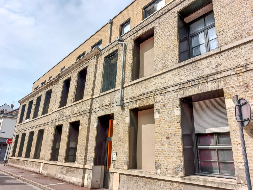 Une ancienne usine à tulles de Calais