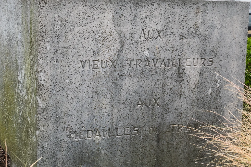 A la gloire des travailleurs