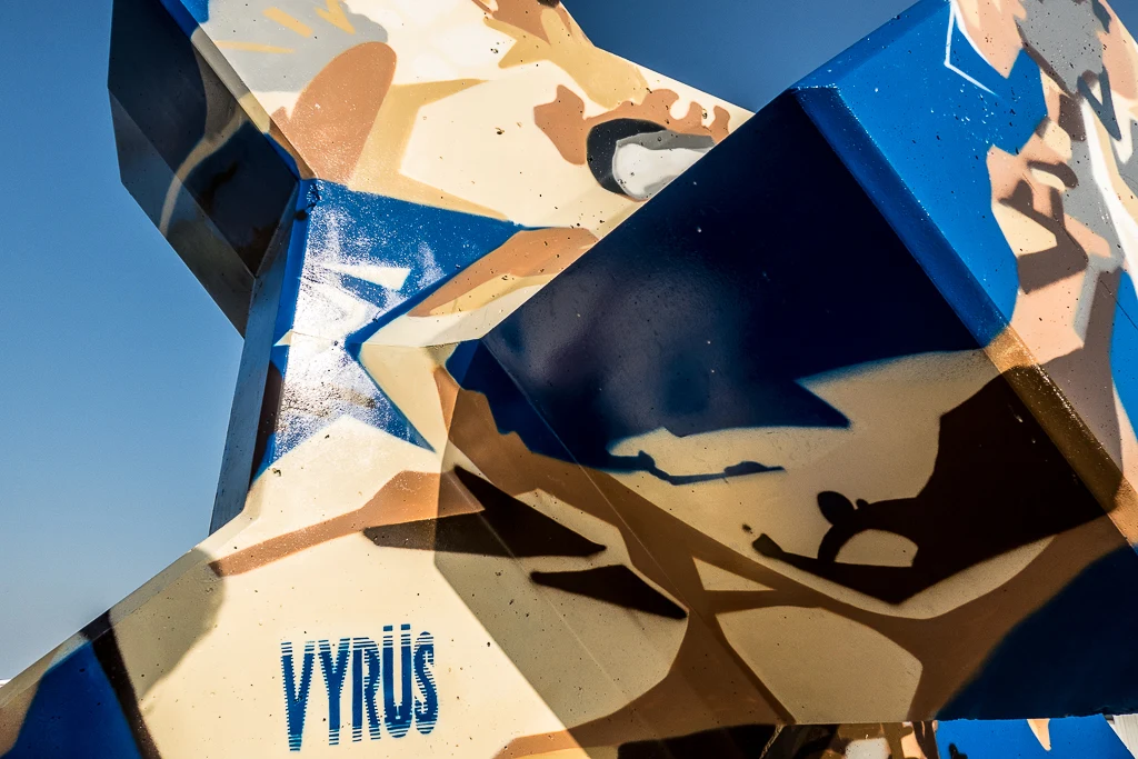 L'un des premiers à être passé par Calais: VIRÜS