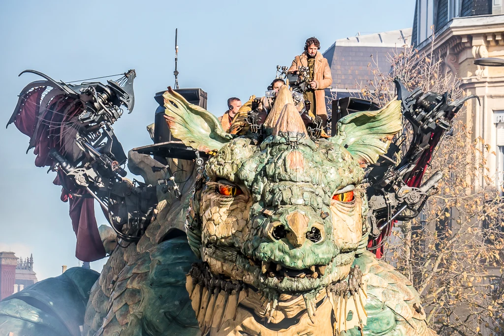 Je suis fort, je suis le Dragon de Calais