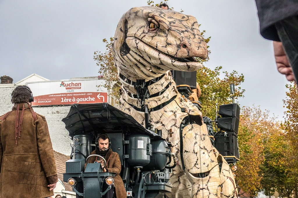 La Varan sur le pont St-Pierr de Calais