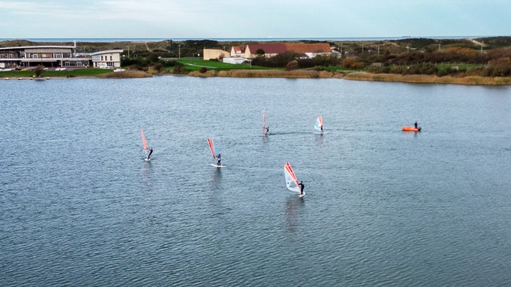 Entrainement de véliplanchiste à Sangatte