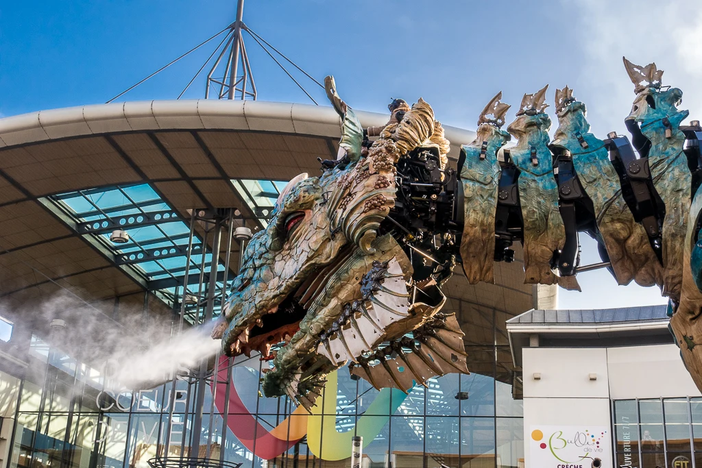 Le Dragon de Calais devant les 4B