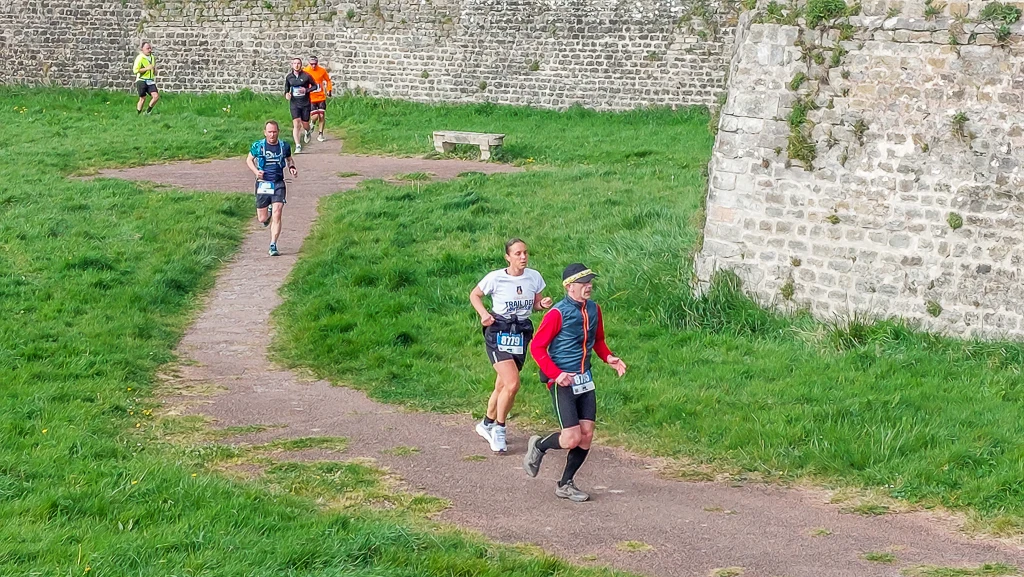 Au pied du rempart du Fort Nieulay de Calais