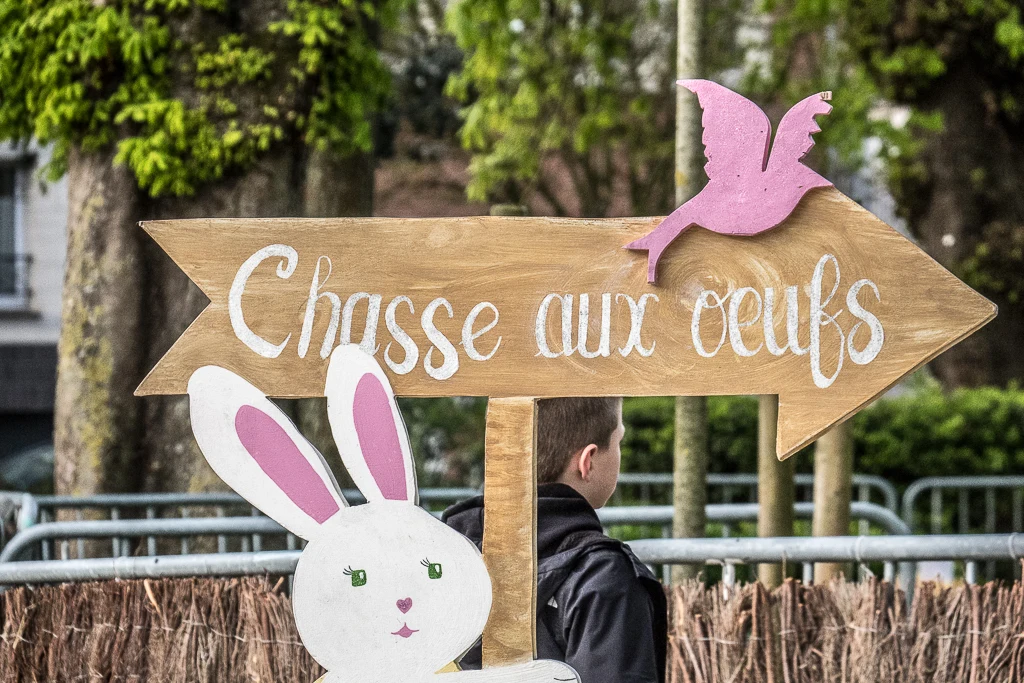 La chasse aux œufs de Pâques dans le parc St-Pierre de Calais 