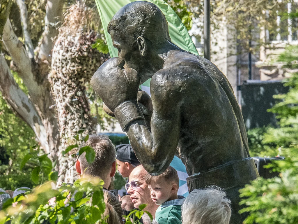Inauguration de la statue en hommage à Thierry Jacob 