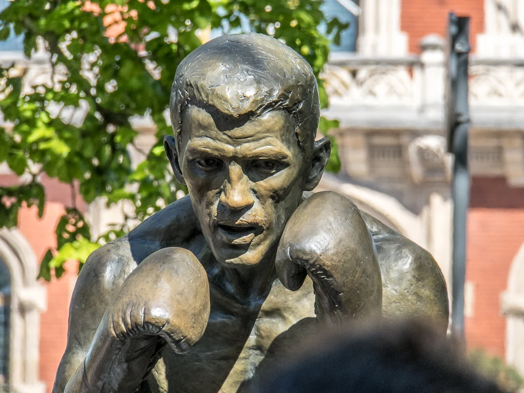 Inauguration de la statue en hommage à Thierry Jacob 