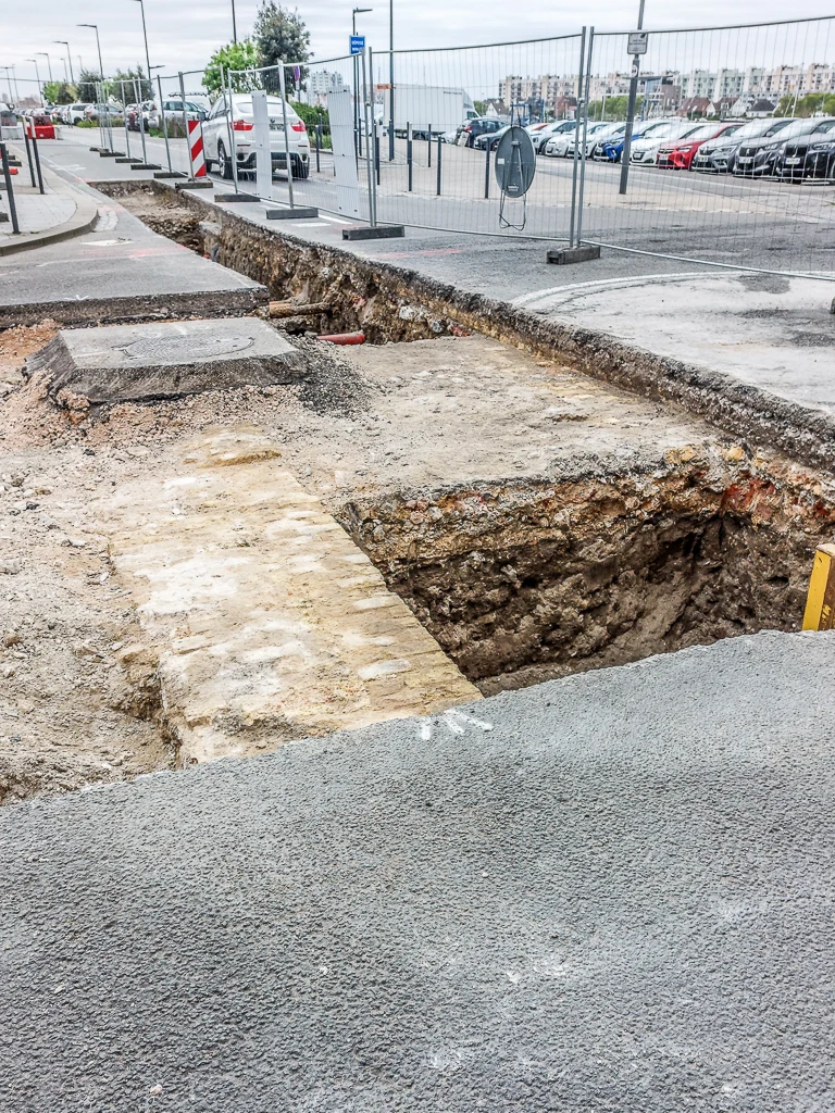La muraille datant du 17me siècle remise à jour 