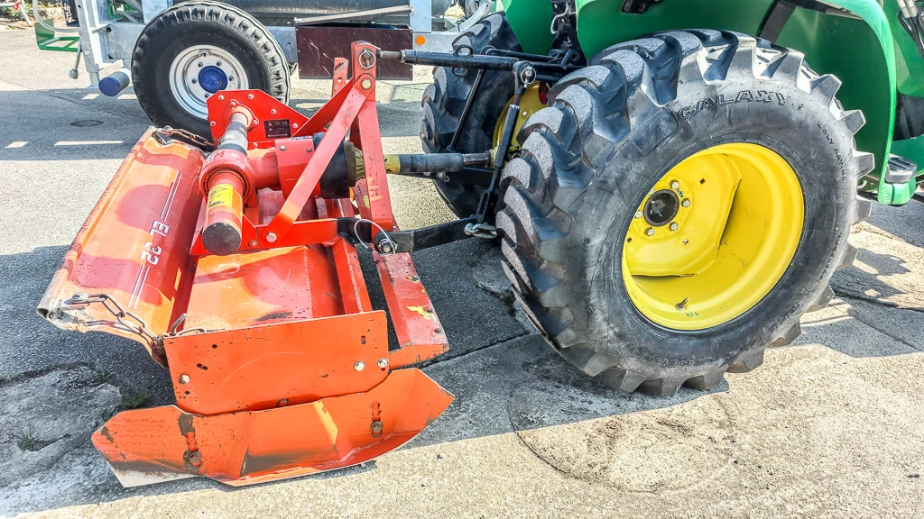 Engin horticole des jardiniers de la Ville de Calais