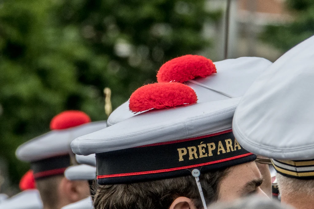 Les célèbres "ponpons rouges" de la Marine Nationale